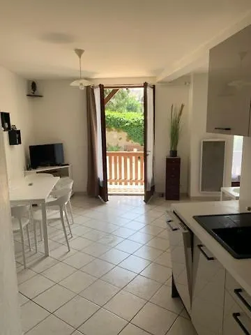 Appartement T2 40 M2 Henri IV Centre-Ville,1 Chambre Parking Et Balcon Διαμέρισμα Εξ Λε Μπαν